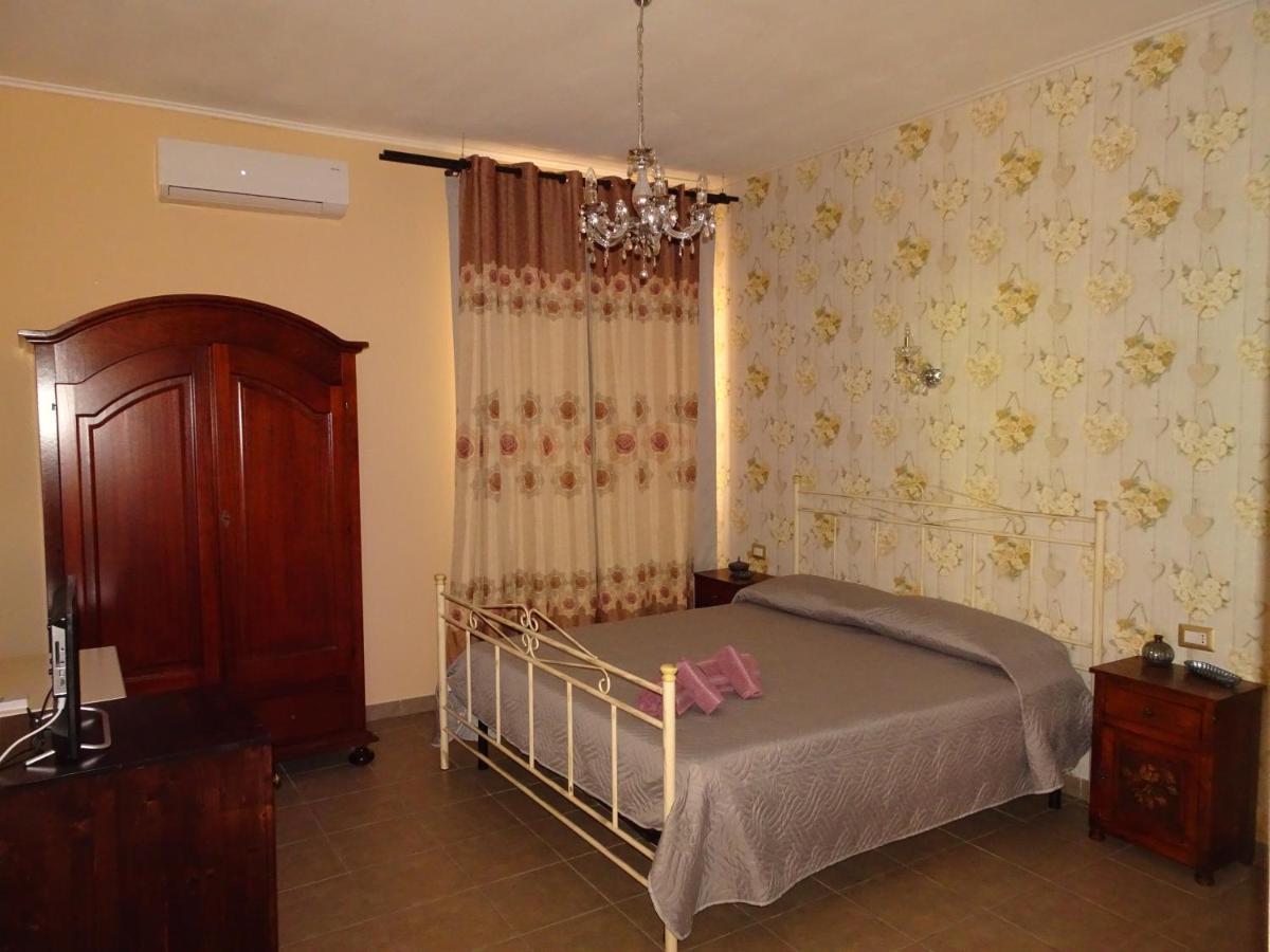 Bed and Breakfast La Casa Di Benedetta Syracuse Екстер'єр фото